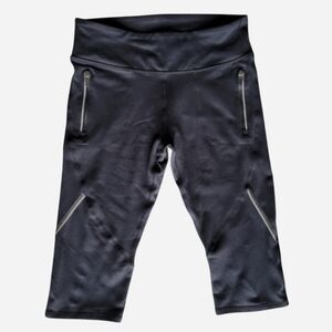 Fabletics Black Crop Pant Shorts XS